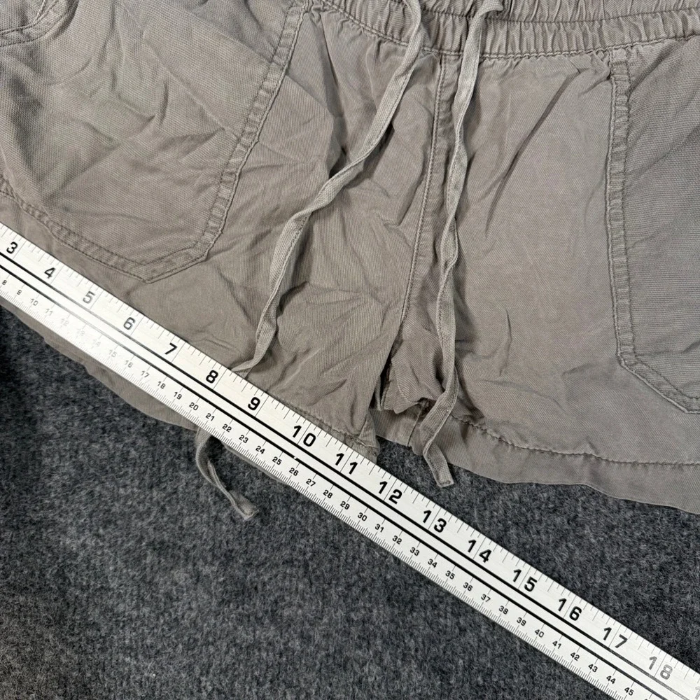 Vineyard Vines Shorts Womens Small S Khaki Tencel Drawstring Elastic Waist Short